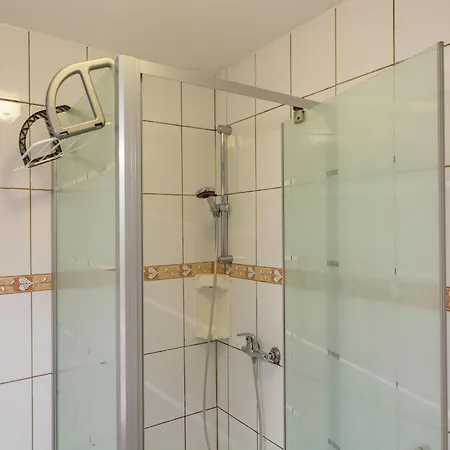 Cozy Forest In بيت للعطل افينه