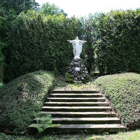 Cozy Forest In بيت للعطل