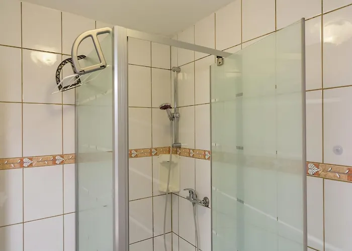 Cozy Forest In Holiday home Awenne