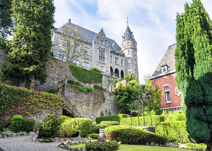 Cozy Forest In Holiday home *